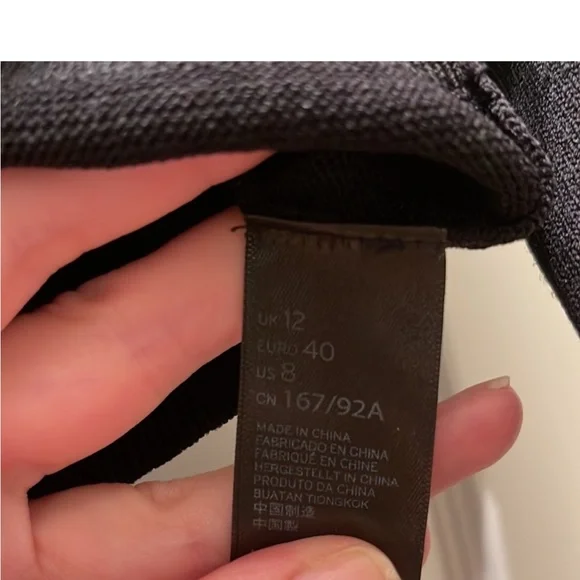 RARE Topshop Grommets Sweater Size 8 - Picture 2 of 5